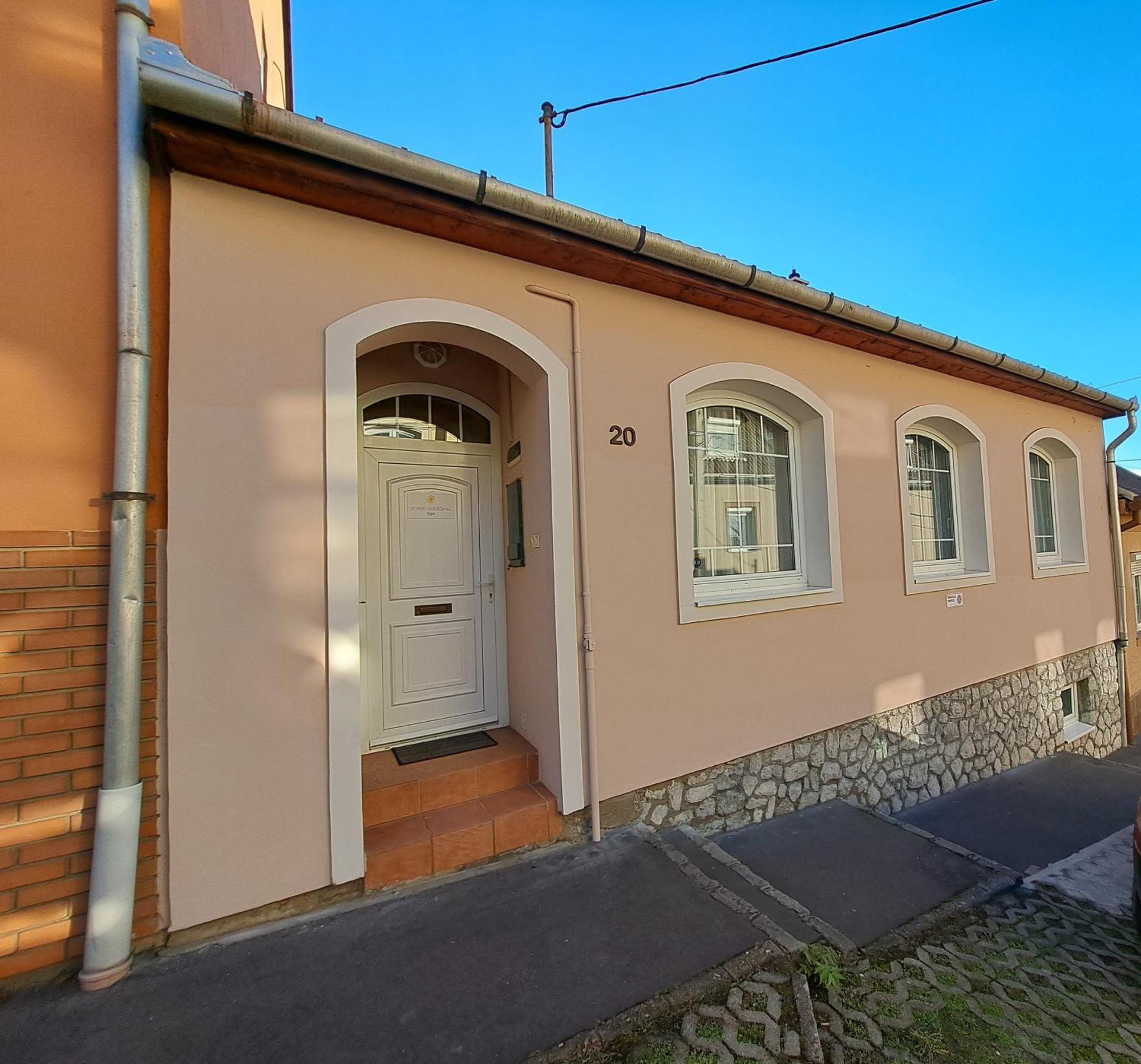 Boros Vendégház Eger Esterno foto